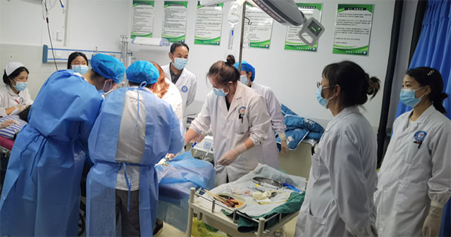 援藏故事 | 产妇大出血命悬一线 西南医大附院人挺身而出