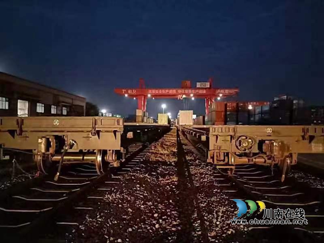 超210家企业通过泸州中欧班列出口(图3) 车3.jpg