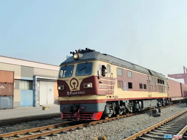 泸州:“水公铁空邮”再升级 五港联动构建区域国际物流枢纽(图1) 1.jpg