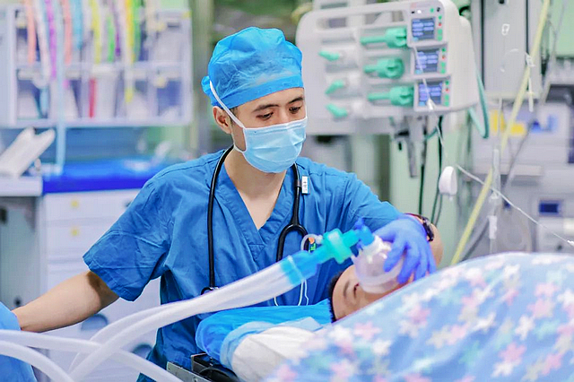 快看,西南医大附院的“多巴胺穿搭”(图11) nEO_IMG_11.jpg