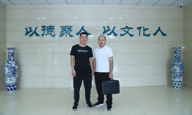 【围观】当年全网征婚的bing哥哥又……