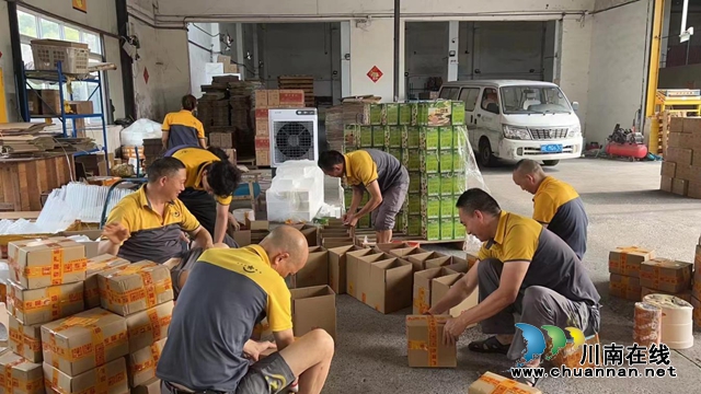 合江县：党建赋能 “微力量”助力家乡农产品销售