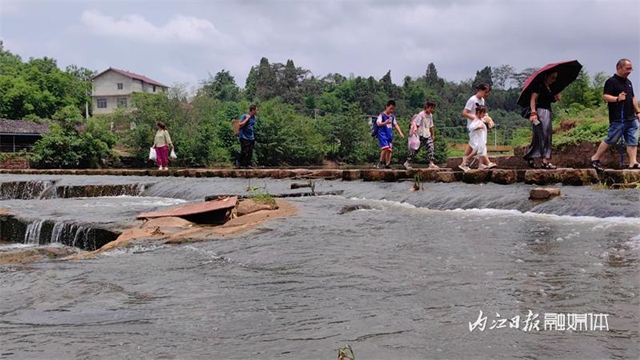 壮观!内江城郊这个瀑布迎来最佳观赏期(图5) 5.jpg