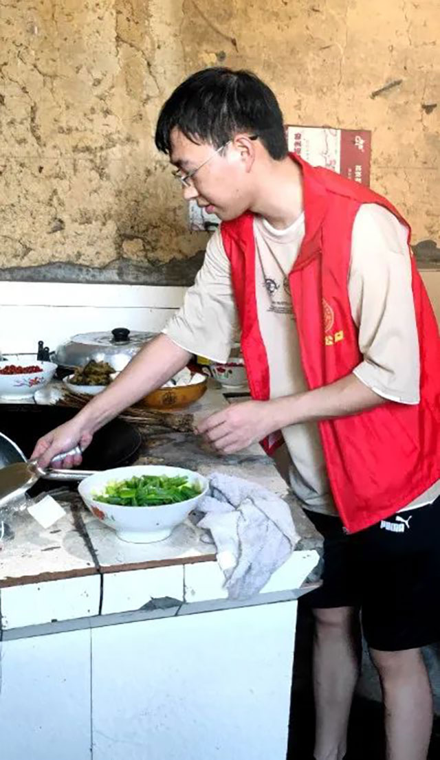 泸州福欣医院丨扶弱助残显担当,春种秋收为“农”忙!(图9) 9.jpg