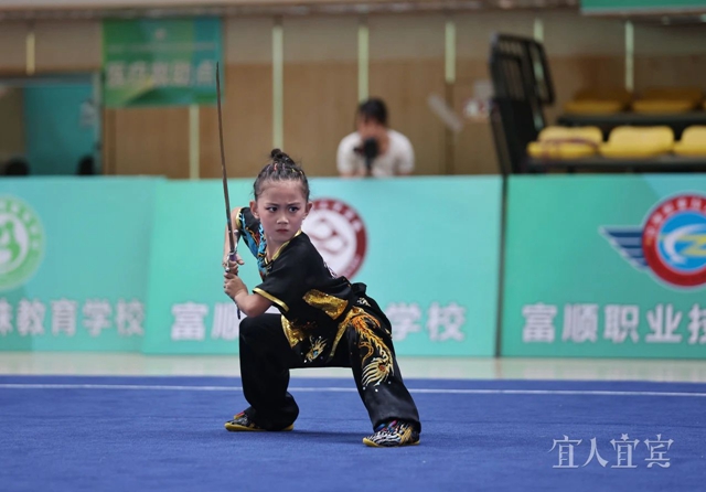 太飒了！这位宜宾“小女侠”夺冠了！