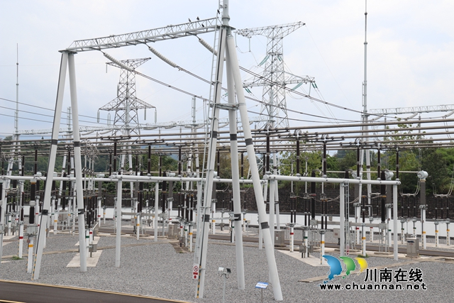 合江电网再添新“动脉”！220千伏龙潭变电站赤龙Ⅱ回线路成功投运！