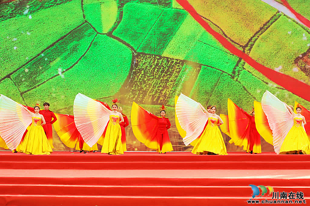 2023年中国农民丰收节暨古蔺县第二届高粱丰登节开幕(图7) nEO_IMG_7.jpg