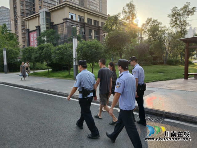 龙马潭区鱼塘街道：警社联动，暖心护送患者入院治疗