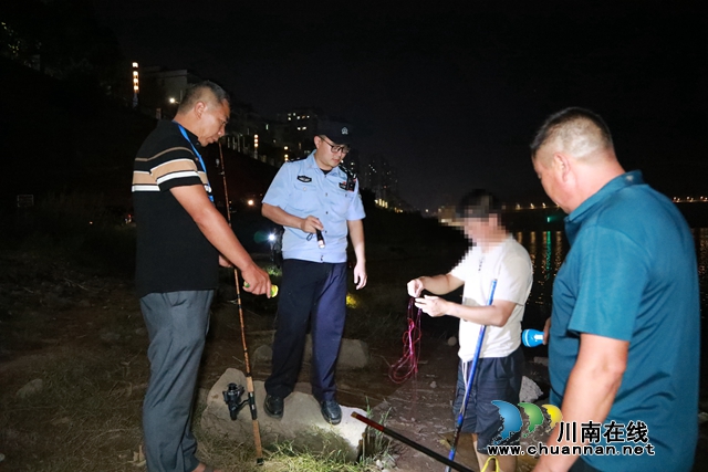 合江县多部门联合守好“护渔”线