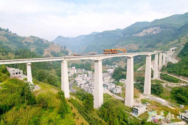 预计年底开通丨叙毕铁路全线轨道铺通(图5) 叙5.jpg