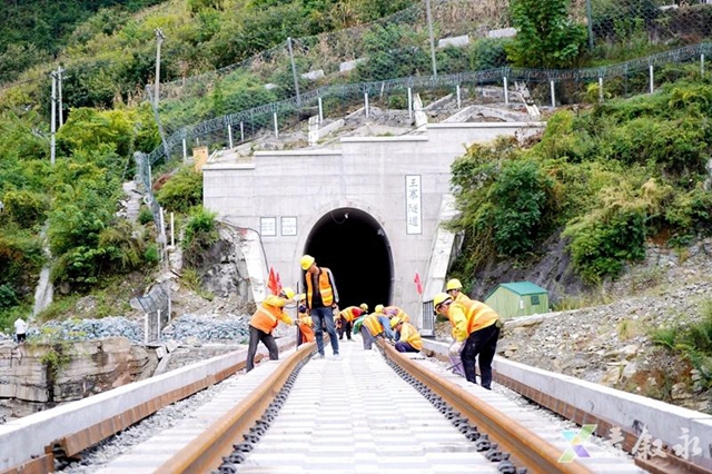 预计年底开通丨叙毕铁路全线轨道铺通(图3) 叙3.jpg