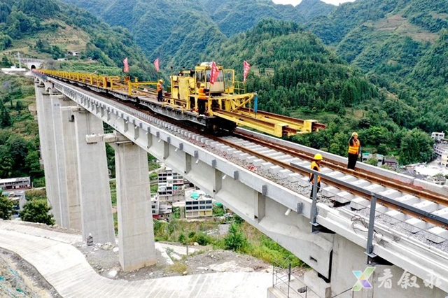 预计年底开通丨叙毕铁路全线轨道铺通(图6) 叙6.jpg