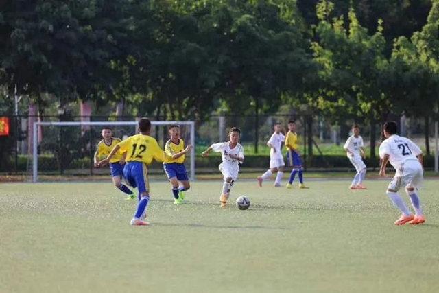 火热开赛!泸州市第一届青少年校园体育联赛足球精英赛(图5) 5.jpg