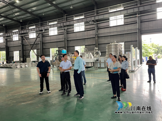 四川省知识产权服务促进中心专家团队调研江阳区企业