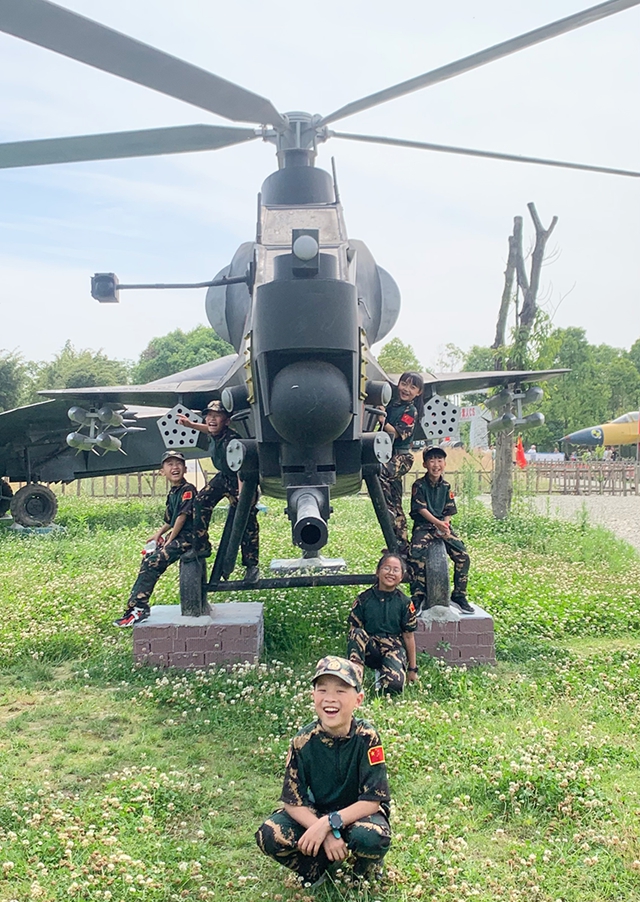 燃爆国庆必打卡地!泸州军事装备互动体验展9月23日震撼亮相泸州!(图7) 军事7.jpg