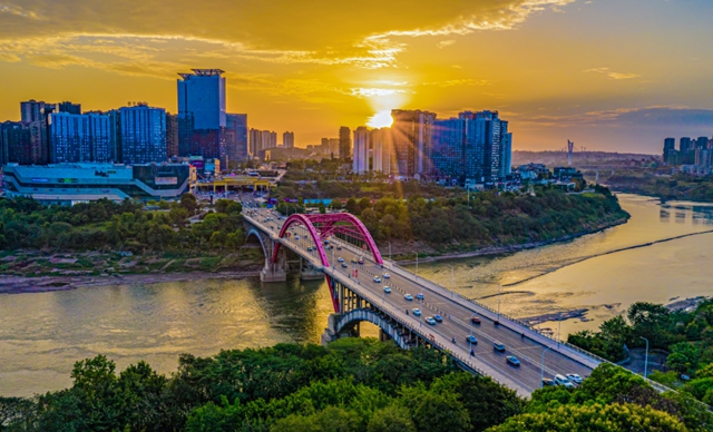 顶流开张！京东电器城市旗舰店在泸州金融商业中心开始试营业