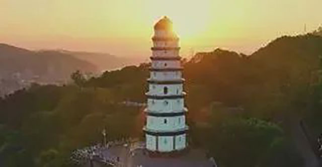 千面宜宾，千种玩法！跟着央视秋晚游宜宾！