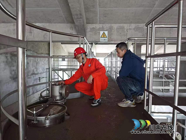 守护“酒罐子”安全！泸州市检验检测中心为企业开展储酒容器检验