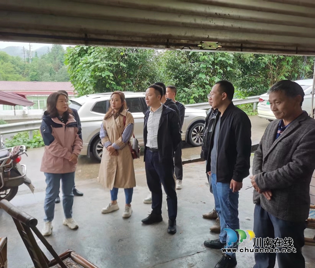 泸州市水务局到叙永督导移民后扶工作