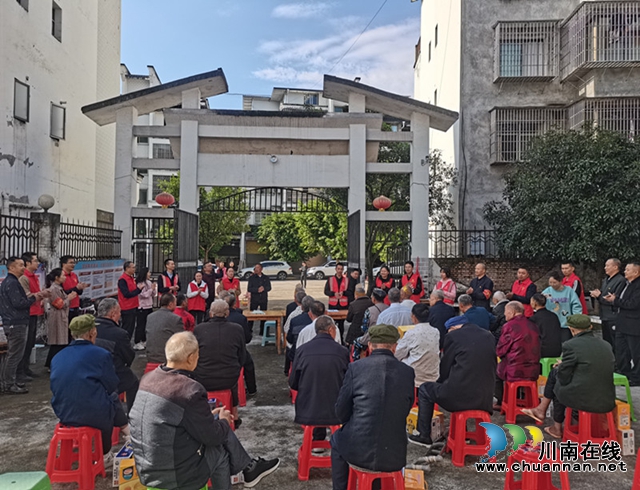 合江县甘雨司法所开展“关爱老年人、送法进敬老院”宣传活动