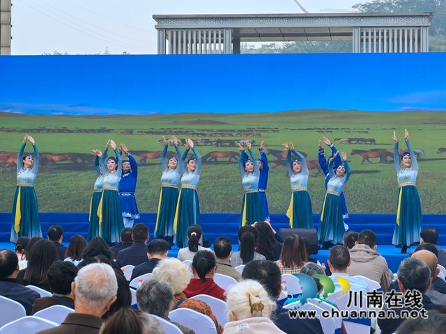 敬老爱老 情暖重阳|泸州市老年大学开展重阳节系列暖心服务活动(图13) 13.jpg