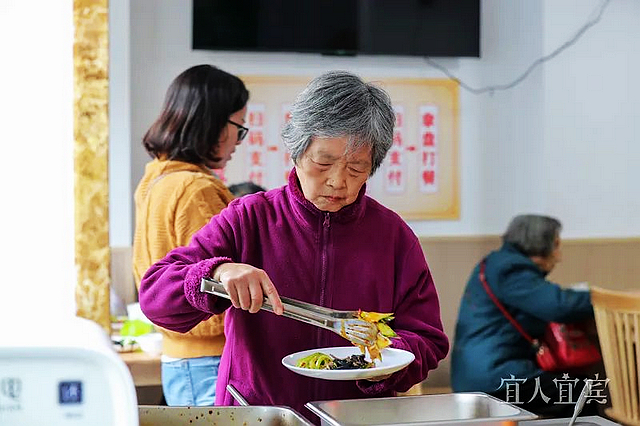 宜宾:暖心又暖胃!这里的社区食堂充满“幸福食光”(图6) nEO_IMG_6.jpg