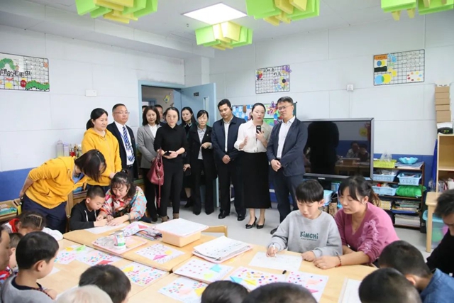 全省医院党建工作片区会在泸州召开(图3) 人3.jpg