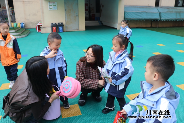 叙永县永宁幼儿园开展“我不上你的当”防拐骗安全教育