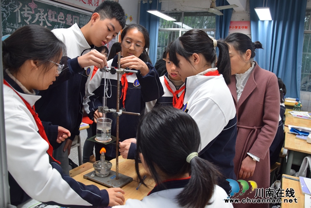 “博”众与长 “汇”智共进丨泸县一中初中教育共同体开展2023年秋期“课博汇”研评活动