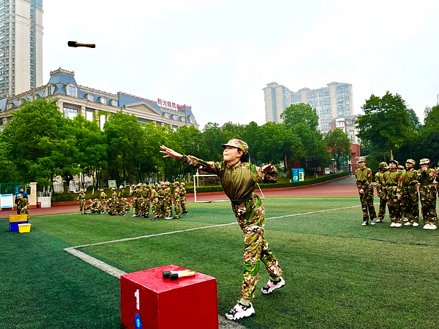 赓续红色基因 提升国防素养| 玉带河学校举行军事体育运动会(图15) nEO_IMG_15.jpg