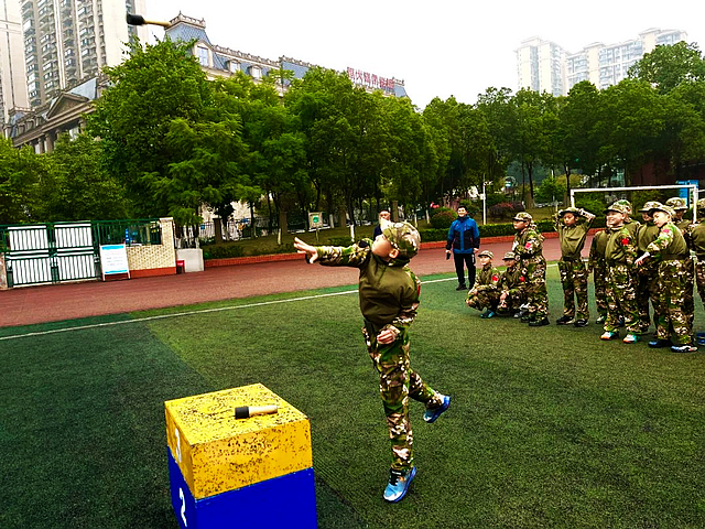 赓续红色基因 提升国防素养| 玉带河学校举行军事体育运动会(图18) nEO_IMG_18.jpg