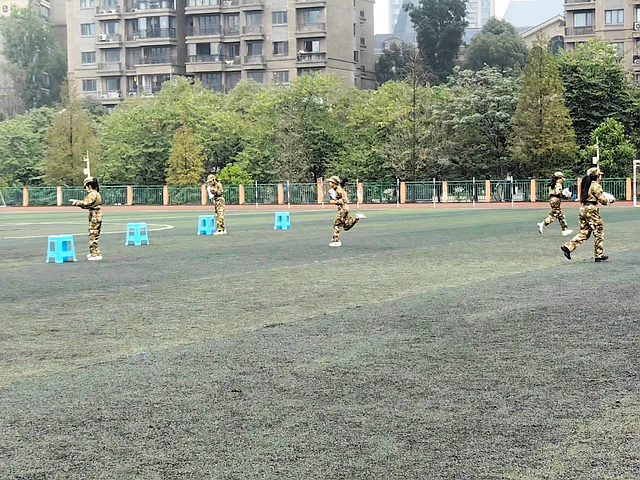 赓续红色基因 提升国防素养| 玉带河学校举行军事体育运动会(图24) nEO_IMG_25.jpg