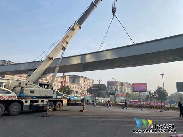 泸县：架起“连心桥”，畅通“民心路”