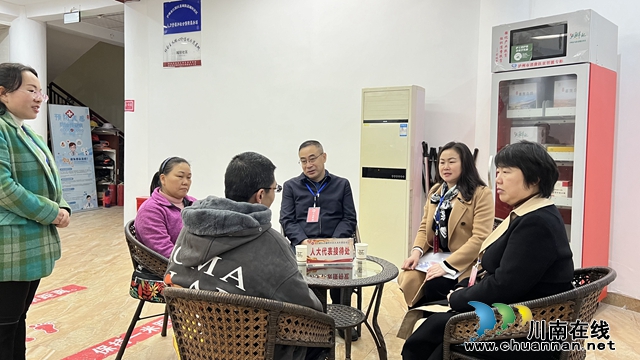 江阳区北城街道人大工委开展“115—代表在找我”群众接访活动