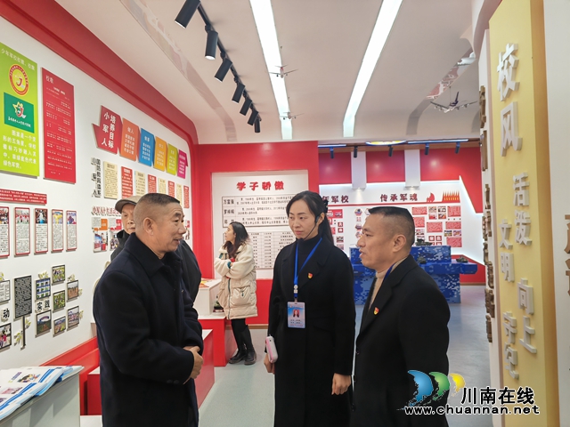 泸县嘉明镇开展“学恩来践初心”主题党日活动