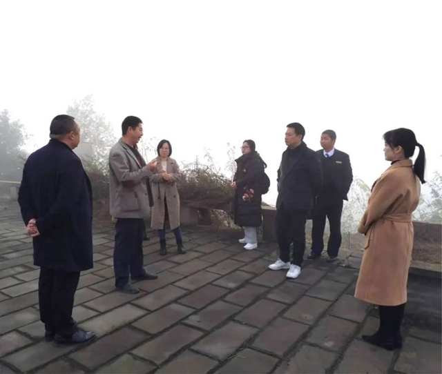 泸县工商联（总商会）到天兴镇开展“万企兴万村”工作