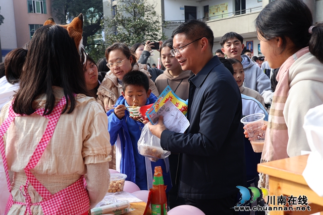 百年合中正当红，美食盛宴进校园 | 合江中学举办第二届校园美食文化节