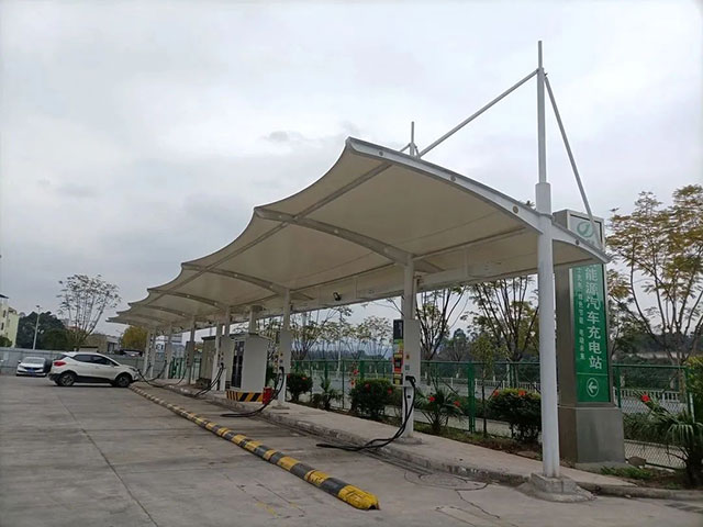 新增！升级！充电更方便！泸州21个巴士智能充电站让您的绿色出行更快捷～