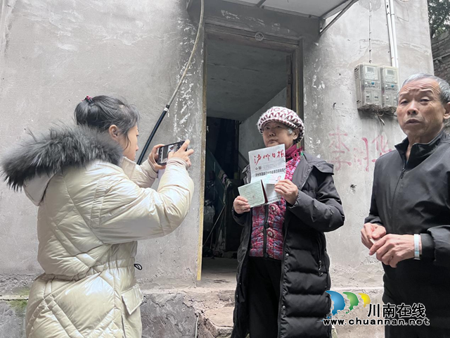 龙马潭区鱼塘街道抚琴台社区开展计划生育家庭特别扶助对象年审工作