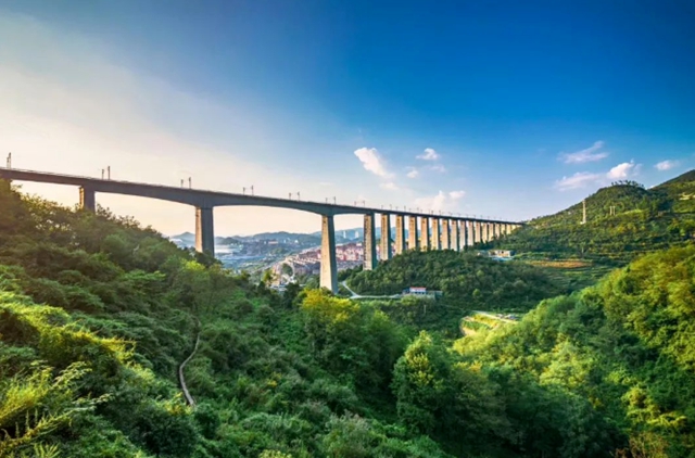 今天开始!内江县县通高铁(图6) 5.jpg