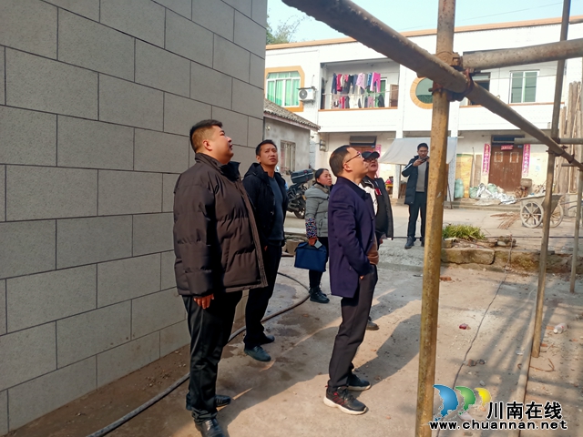 泸州市住房和城乡建设局到泸县云龙镇督导新建农房工作