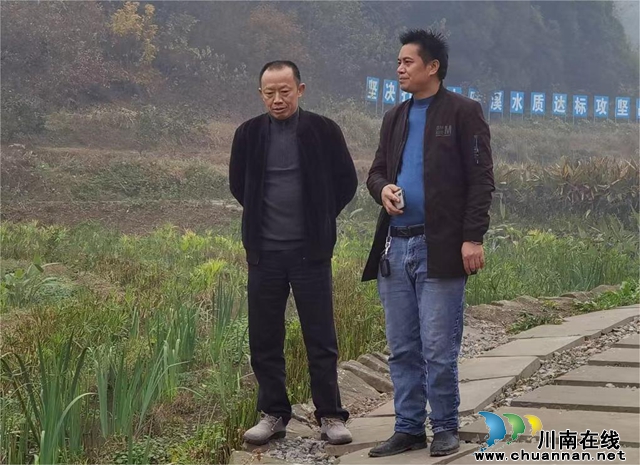 曾一洴到泸县百和镇督导当前重点工作
