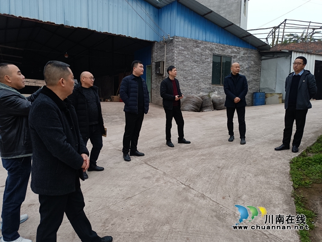 泸州市农业农村局到泸县云龙镇开展畜牧行业安全生产检查