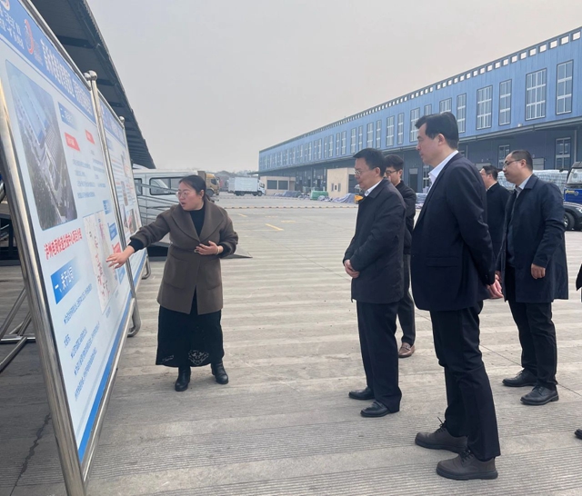 四川省政府口岸物流办主任解伟一行调研泸州口岸物流高质量发展工作