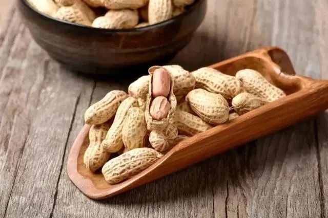【杏林学堂】生花生和熟花生,哪个更营养?提醒:5类人最好少碰,别不当回事(图8) 微信图片_20240124101738.jpg
