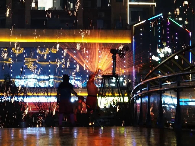 【烟火古蔺】1600摄氏度的极致浪漫,“打铁花”带你走进蔺州年味……(图5) 微信图片_20240124104429.jpg