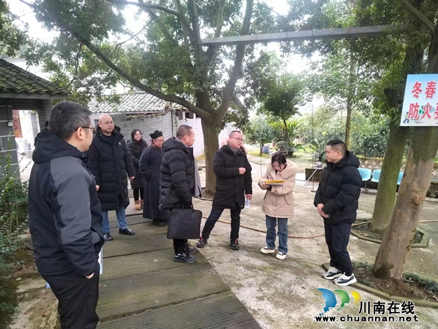 泸州市民宗局带队到泸县百和镇检查宗教场所安全工作