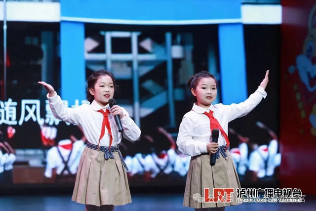 泸州公交带您打卡市图书馆、市青少年宫春节活动，让这个寒假更精彩