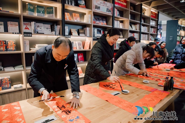 江阳区北城街道报恩塔社区开展迎新春活动