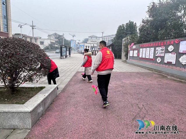 泸县云龙镇：创文行动，每月有约